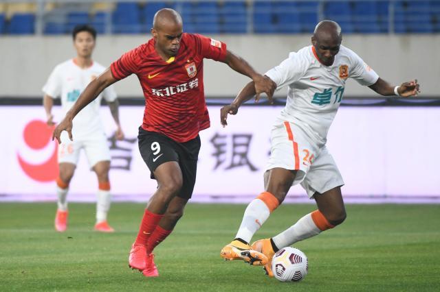 开云APP-儒尼奥尔：隔着玻璃“团圆”很难受 亚泰不止打防反